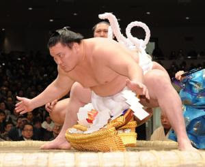 動画 平成最強の横綱白鵬引退 今後の人生に立ちはだかる大きな壁は Seijiのメディア山脈アドベンチャー